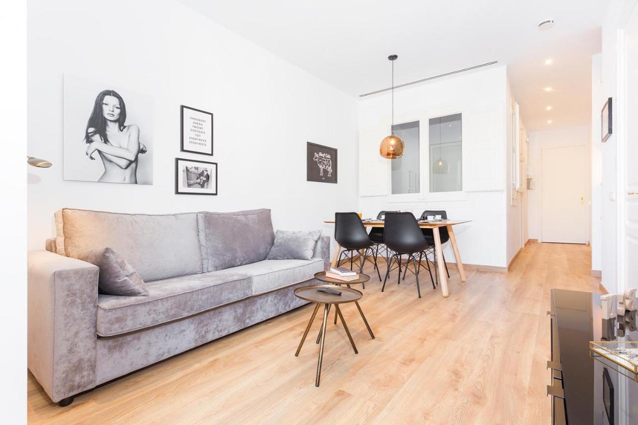 Cozy Apartment Close To Passeig De Gracia Barcelona Exterior photo