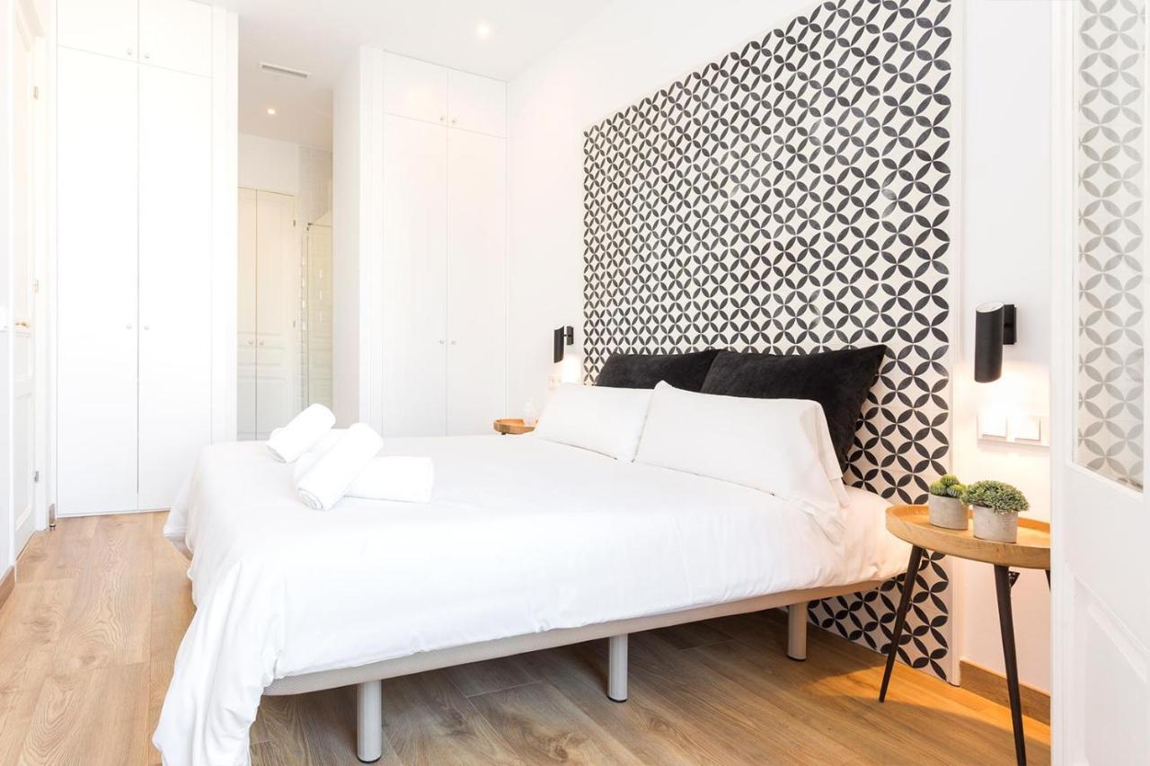 Cozy Apartment Close To Passeig De Gracia Barcelona Exterior photo